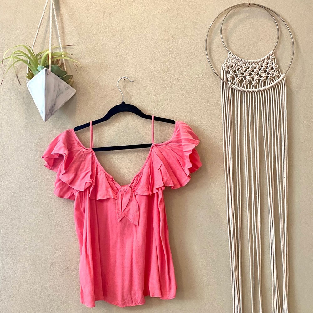 Perfect summer top.
